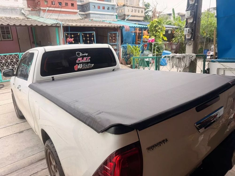Customer install: Toyota Hilux Revo Smart Cab with the CARRYBOY Softlid Lite
