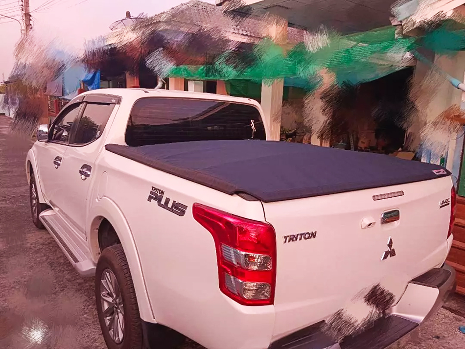 Customer install: Mitsubishi Triton with the CARRYBOY Softlid Lite