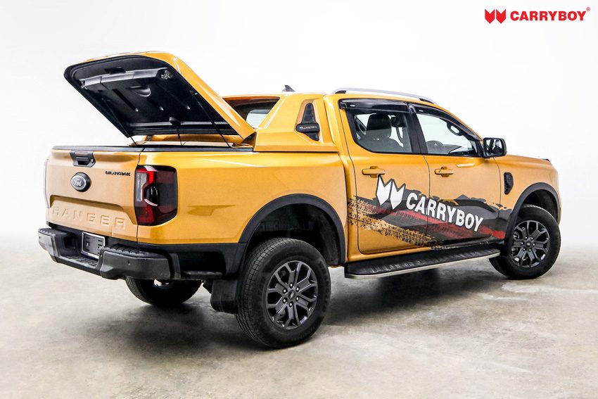 Ford Ranger with the Full Box lid open